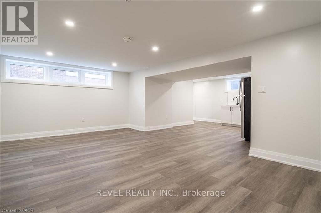 1141 Mohawk Road E, Hamilton, Ontario  L8T 2S4 - Photo 34 - X12978626