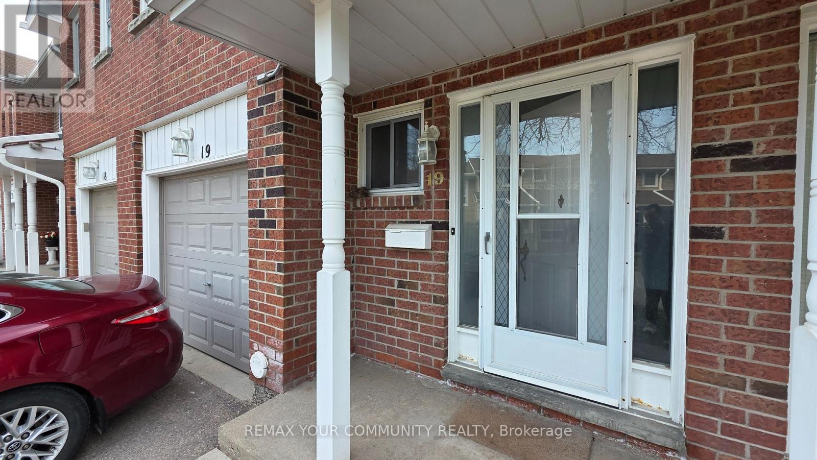 19 - 210 Highland Crescent, Kitchener, Ontario N2M 5H7 - Photo 2 - X12978654