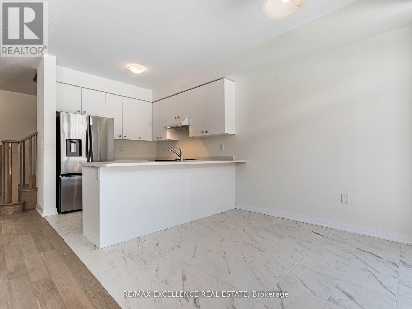 134 Granville Crescent, Haldimand, Ontario  N3W 0J7 - Photo 12 - X12978664