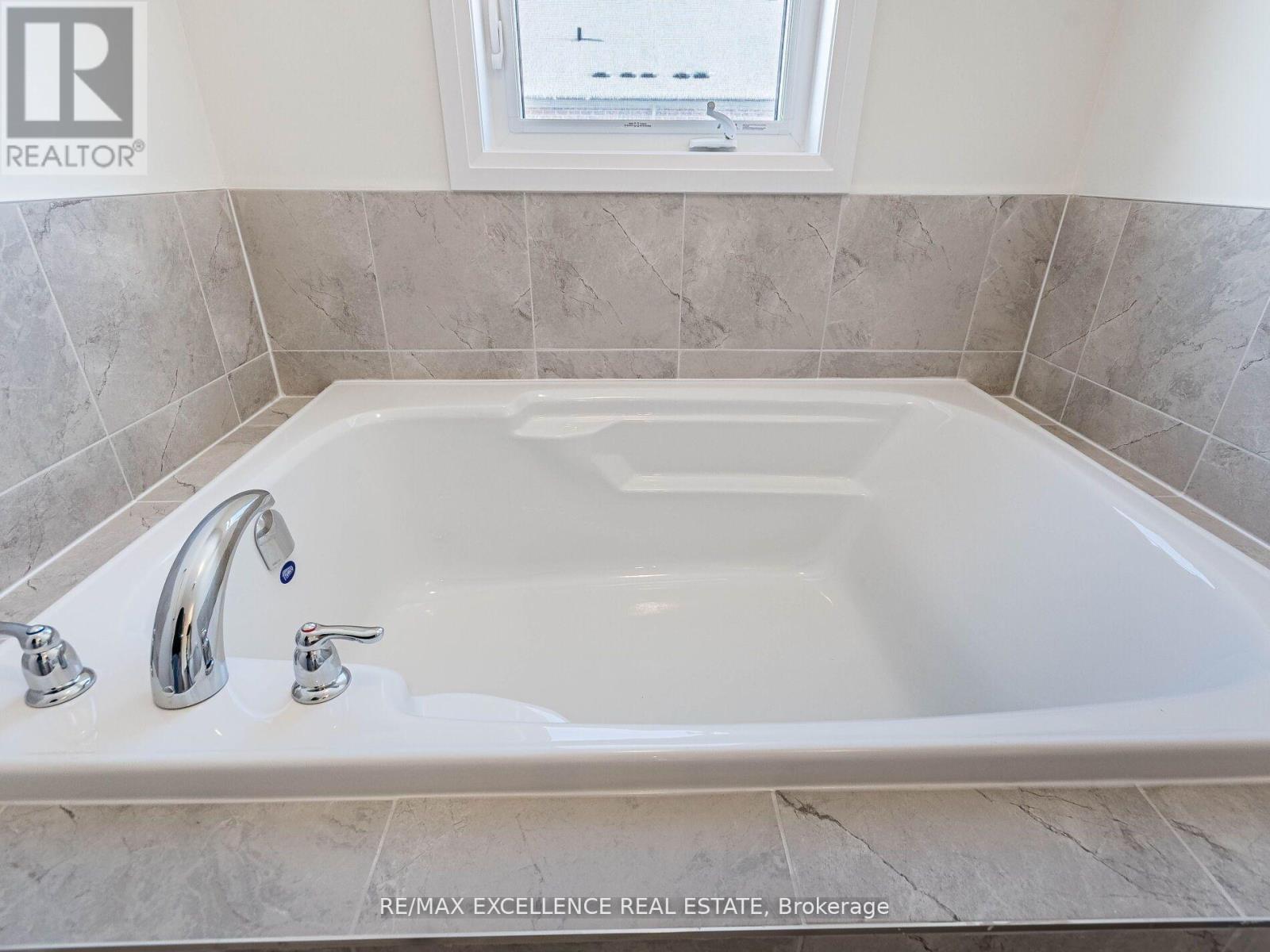 134 Granville Crescent, Haldimand, Ontario  N3W 0J7 - Photo 26 - X12978664