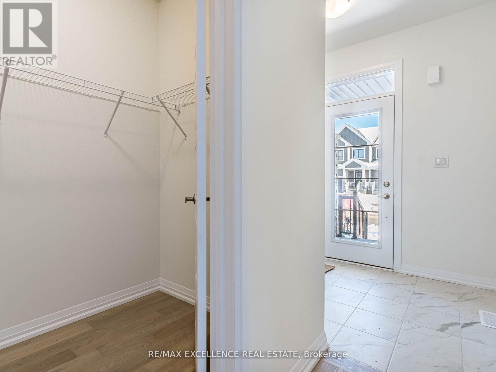 134 Granville Crescent, Haldimand, Ontario  N3W 0J7 - Photo 5 - X12978664