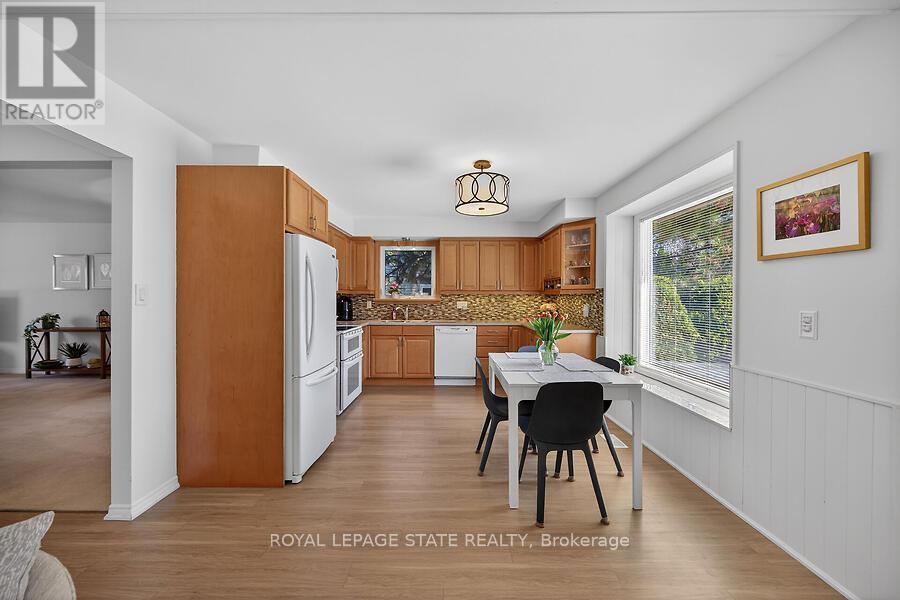 621 Tomahawk Crescent, Hamilton, Ontario  L9G 3T4 - Photo 12 - X12978670