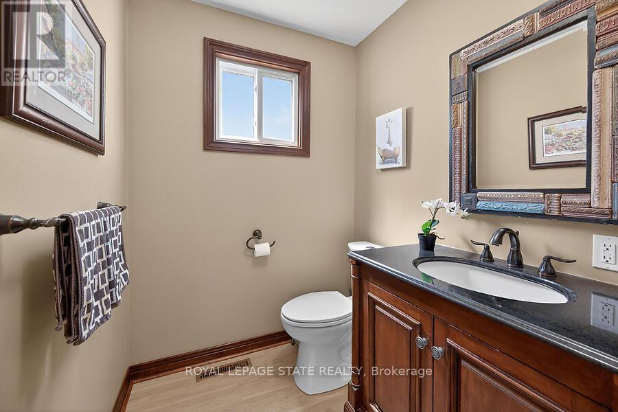 621 Tomahawk Crescent, Hamilton, Ontario  L9G 3T4 - Photo 22 - X12978670