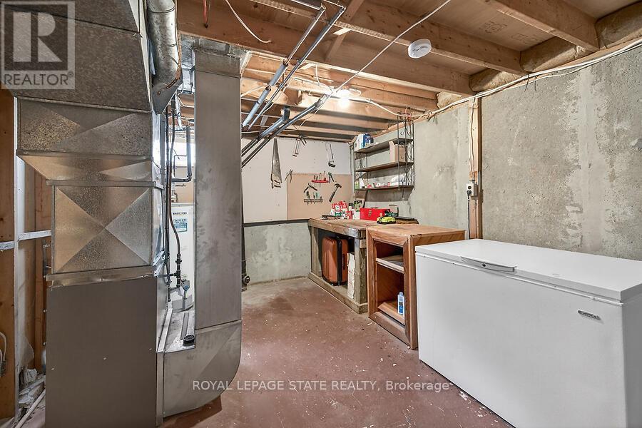 621 Tomahawk Crescent, Hamilton, Ontario  L9G 3T4 - Photo 35 - X12978670