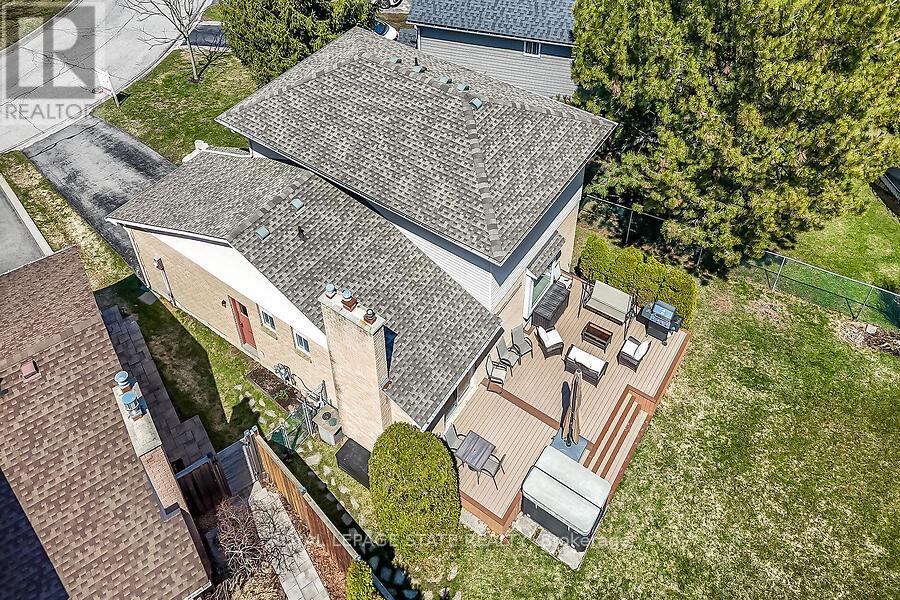 621 Tomahawk Crescent, Hamilton, Ontario  L9G 3T4 - Photo 46 - X12978670