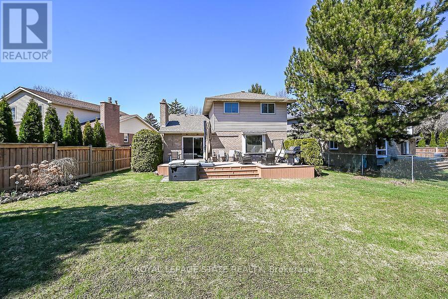 621 Tomahawk Crescent, Hamilton, Ontario  L9G 3T4 - Photo 47 - X12978670