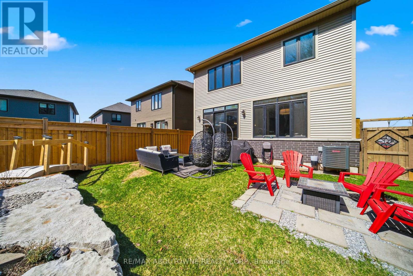 37 Riesling Street, Grimsby, Ontario  L3M 0L2 - Photo 41 - X12978682