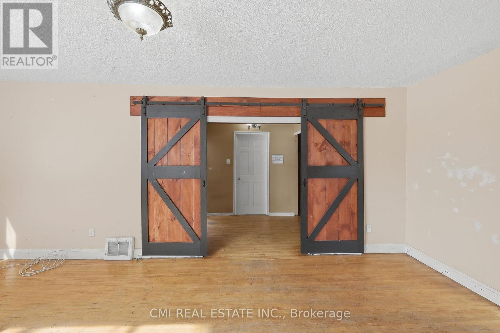 68 Pine Street, Thunder Bay, Ontario  P7A 5X3 - Photo 10 - X12978718