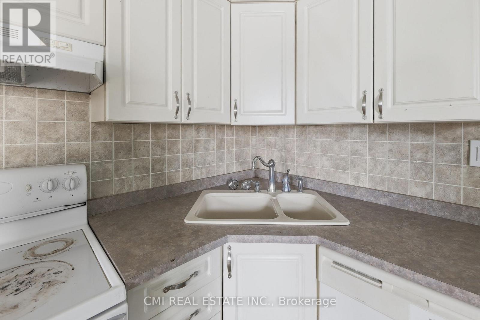 68 Pine Street, Thunder Bay, Ontario  P7A 5X3 - Photo 15 - X12978718