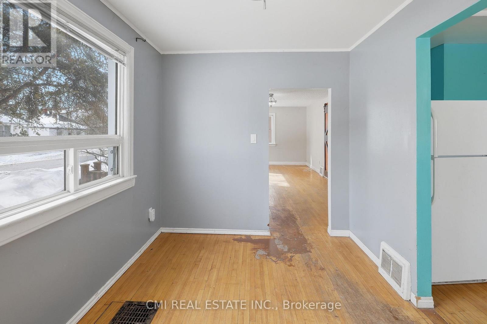 68 Pine Street, Thunder Bay, Ontario  P7A 5X3 - Photo 18 - X12978718