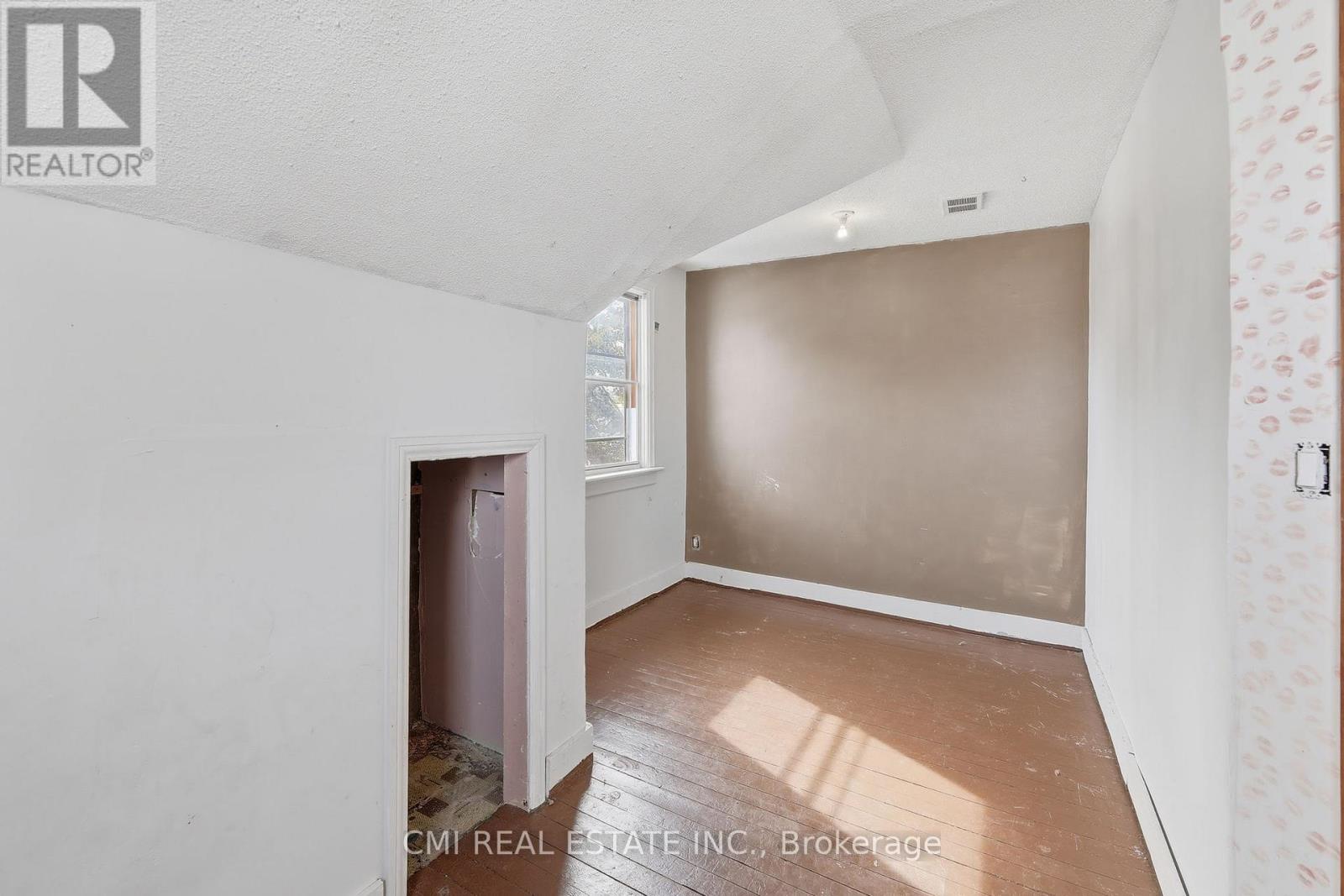 68 Pine Street, Thunder Bay, Ontario  P7A 5X3 - Photo 27 - X12978718