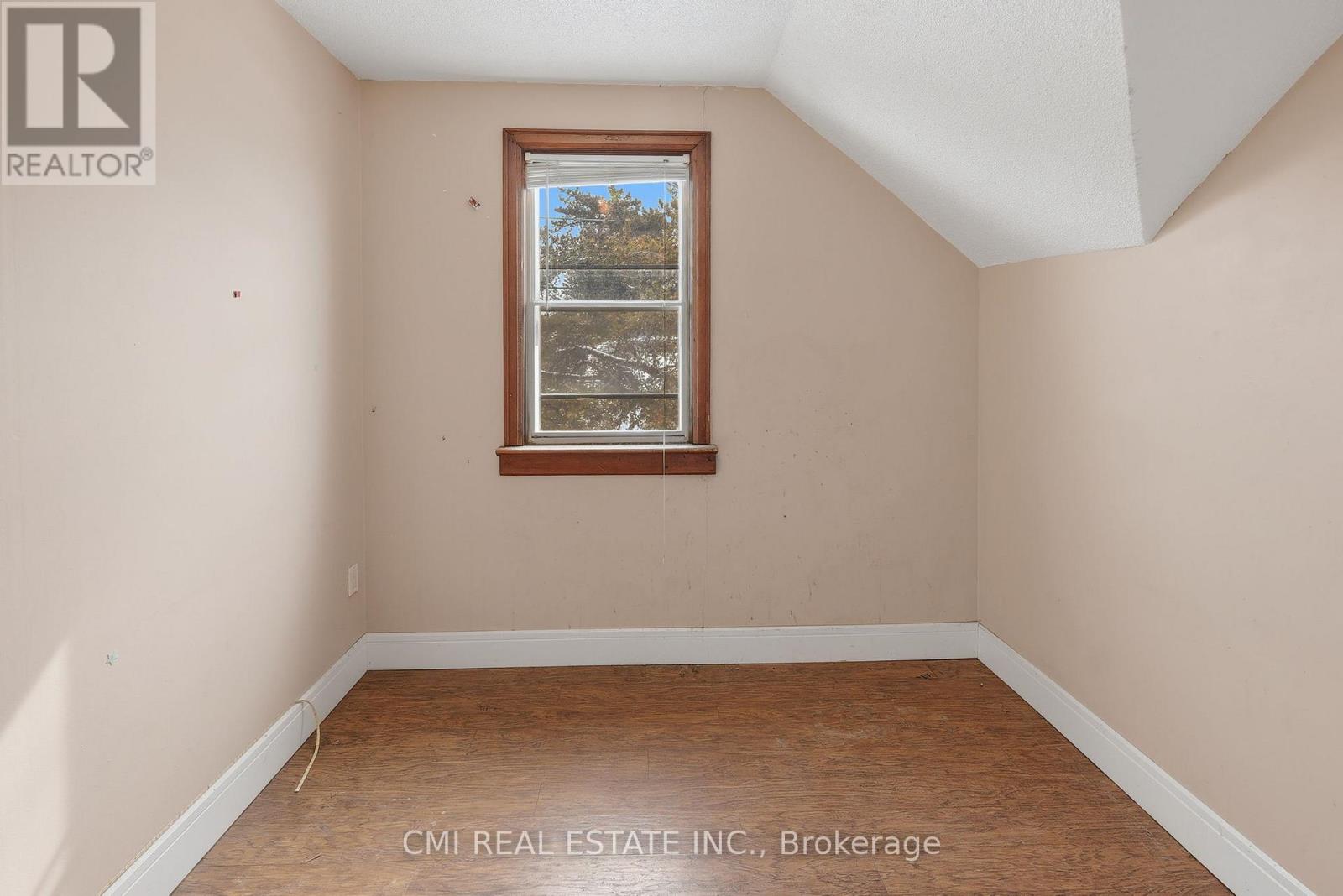 68 Pine Street, Thunder Bay, Ontario  P7A 5X3 - Photo 28 - X12978718