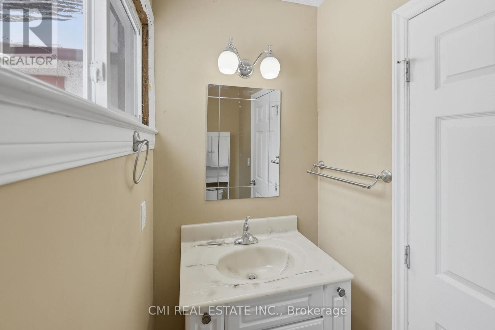 68 Pine Street, Thunder Bay, Ontario  P7A 5X3 - Photo 33 - X12978718