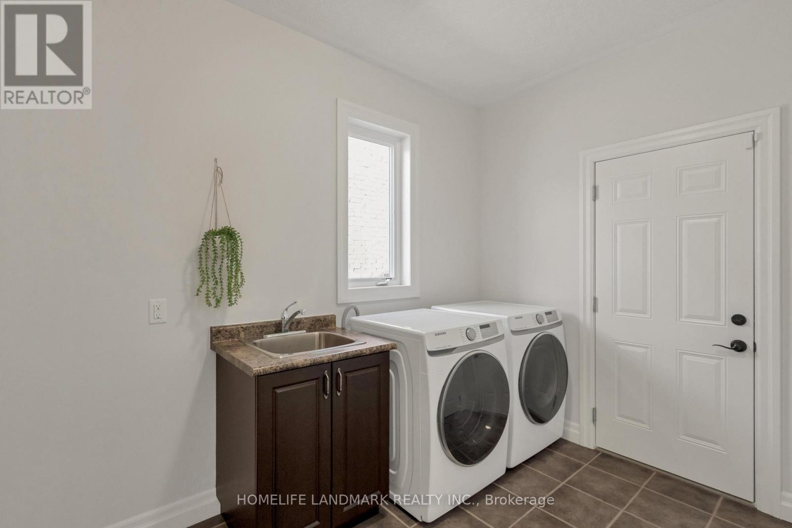 341 Zeller Drive, Kitchener, Ontario  N2A 0B2 - Photo 20 - X12978732