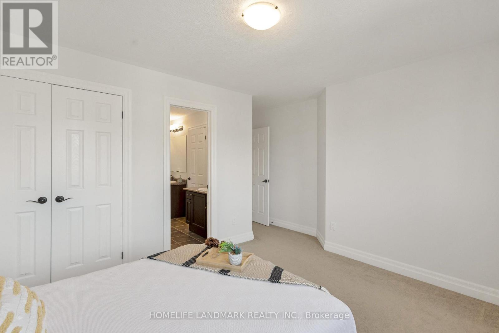 341 Zeller Drive, Kitchener, Ontario  N2A 0B2 - Photo 29 - X12978732