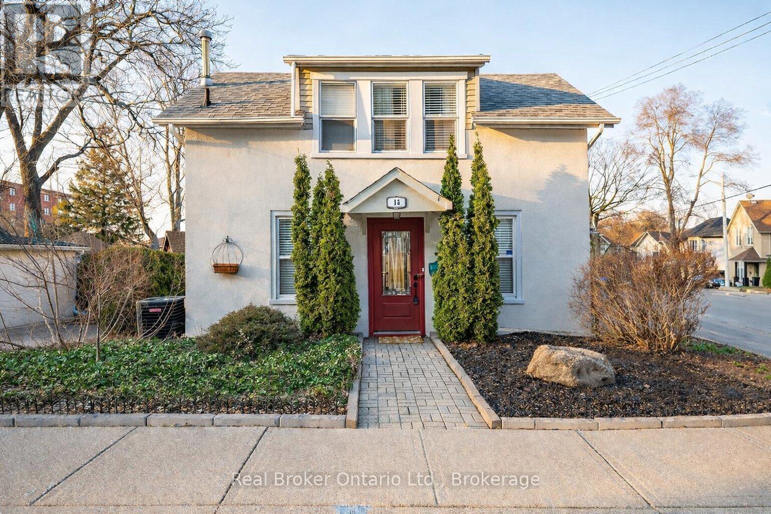 15 Maple Avenue, Hamilton, Ontario  L8G 2P1 - Photo 2 - X12978910