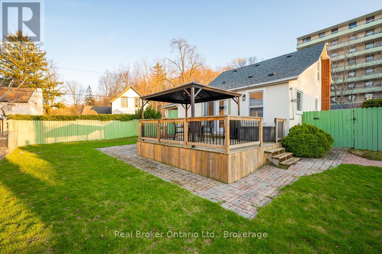 15 Maple Avenue, Hamilton, Ontario  L8G 2P1 - Photo 22 - X12978910