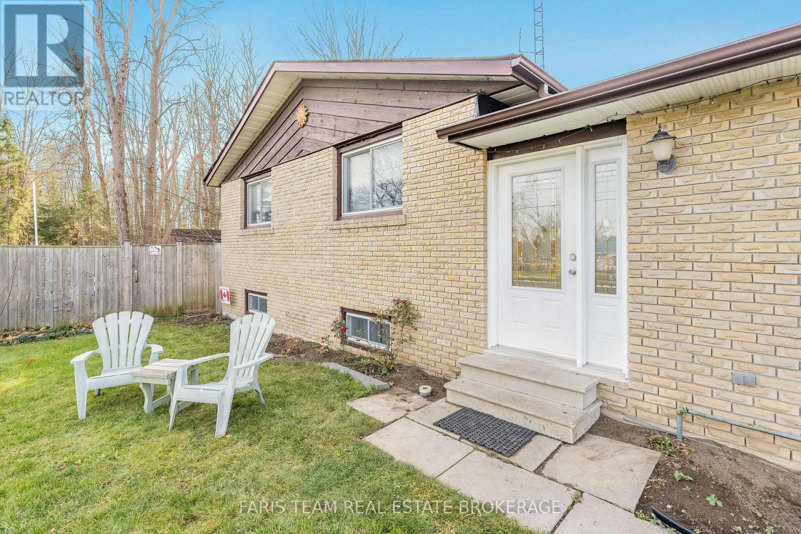 807 Cook Street, Innisfil, Ontario  L9S 2J1 - Photo 4 - N12847698