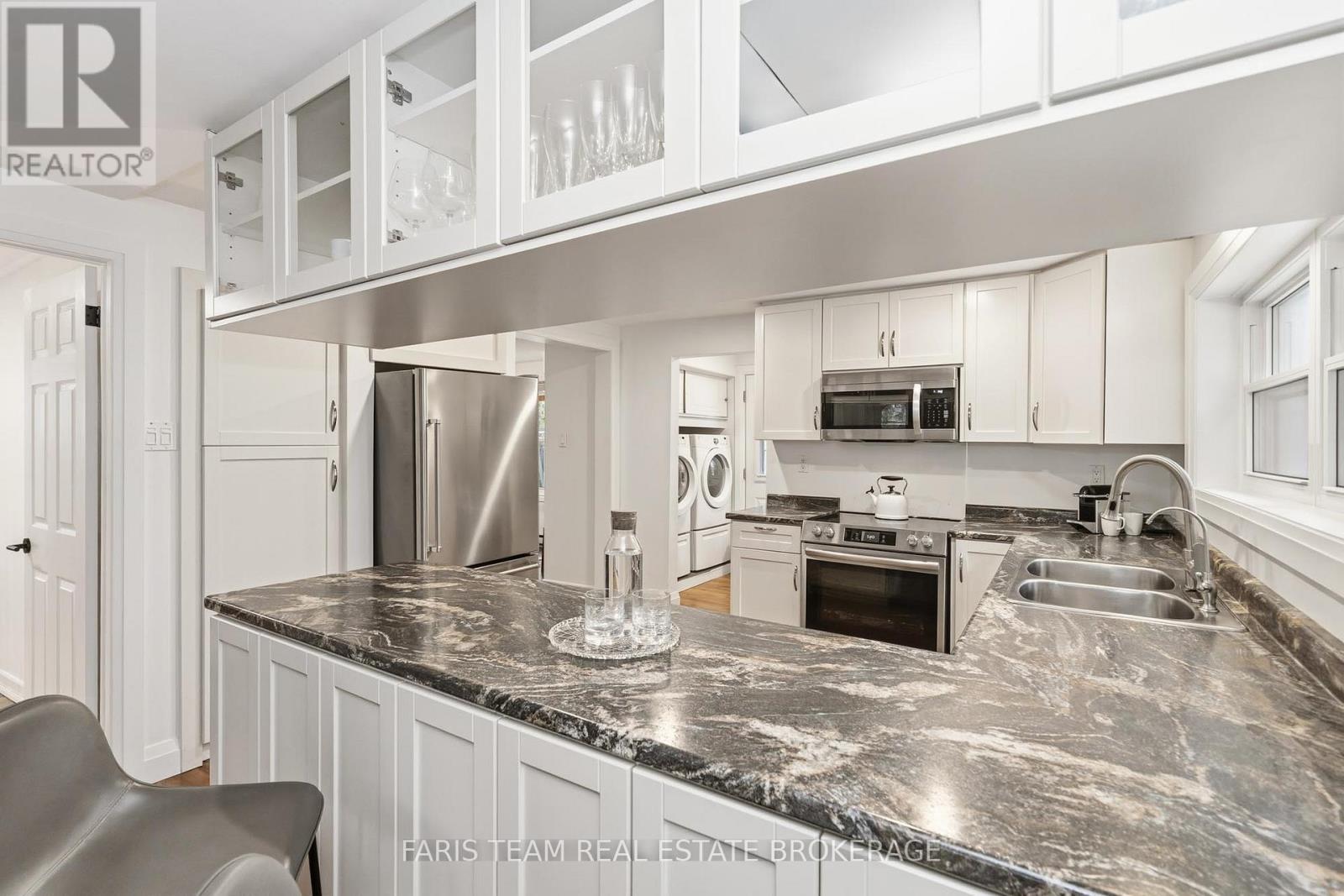 648 10th Line, Innisfil, Ontario  L9S 3N7 - Photo 9 - N12745242