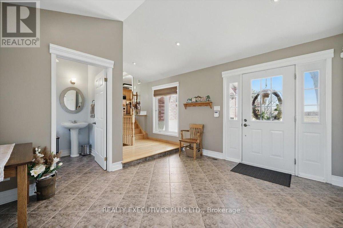 2935 Baseline Road, Clarence-Rockland, Ontario K0A 3N0 - Photo 23 - X12825906