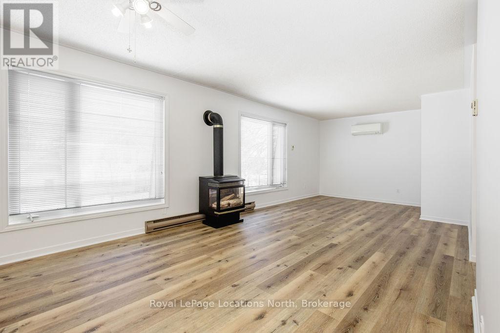 4 Shaw Street, Springwater, Ontario  L0L 1P0 - Photo 19 - S12978816