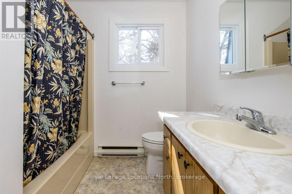 4 Shaw Street, Springwater, Ontario  L0L 1P0 - Photo 27 - S12978816