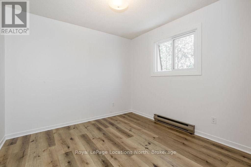 4 Shaw Street, Springwater, Ontario  L0L 1P0 - Photo 29 - S12978816