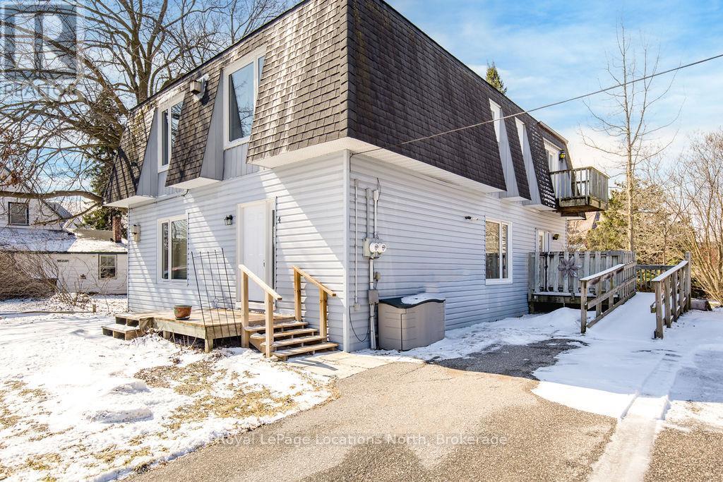 4 Shaw Street, Springwater, Ontario  L0L 1P0 - Photo 3 - S12978816