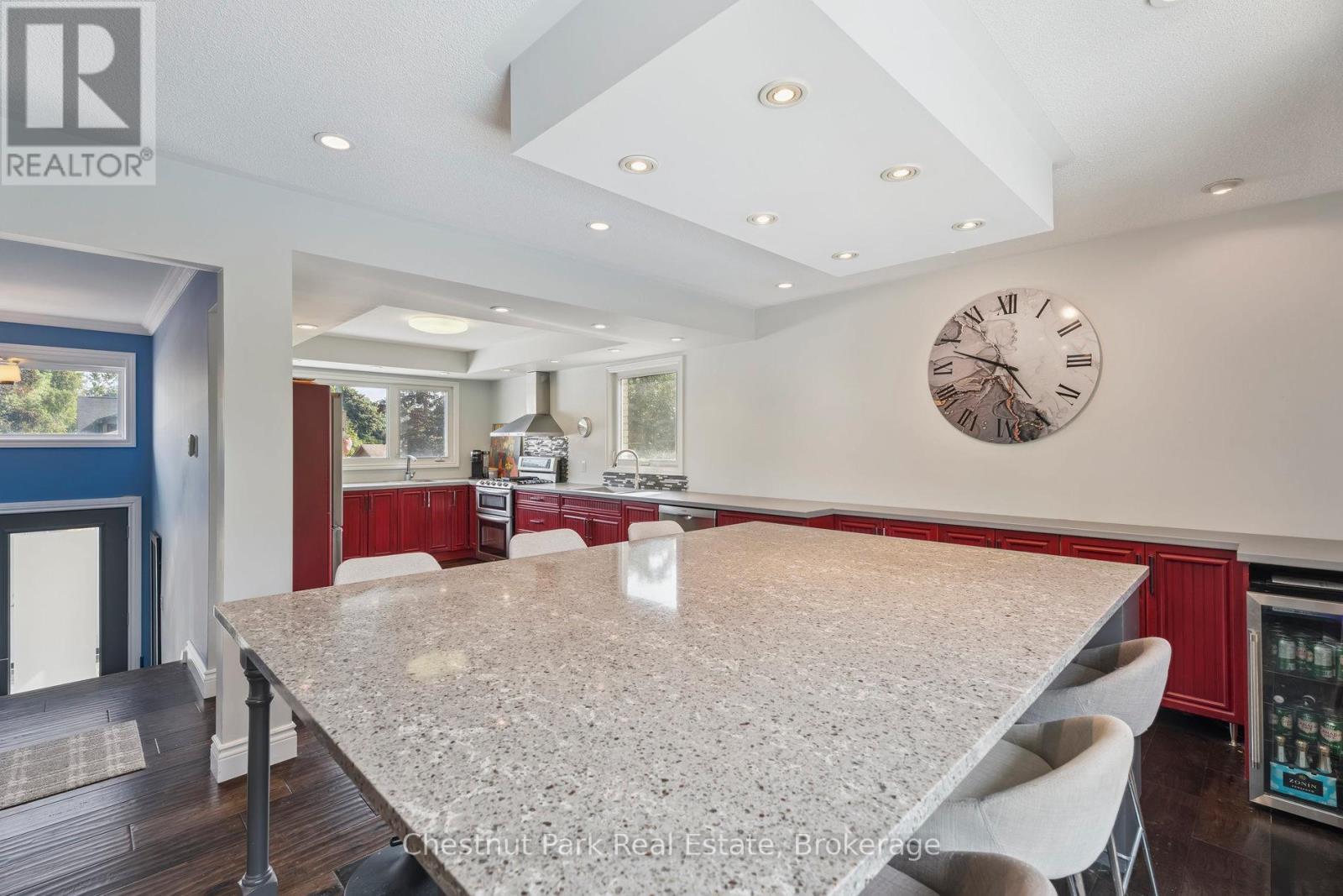 16 Davies Crescent, Barrie (Grove East), Ontario  L4M 2M3 - Photo 20 - S12978916