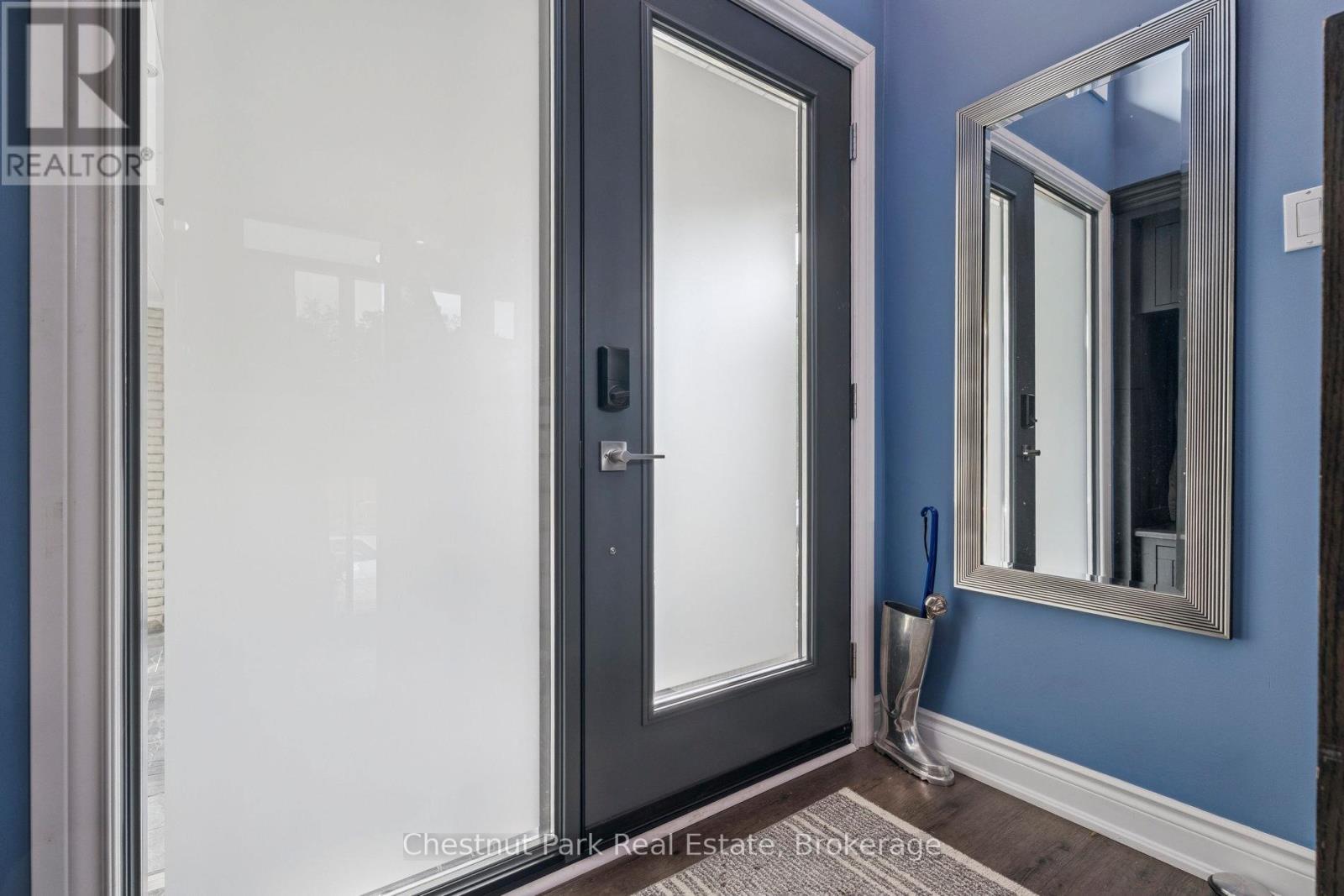 16 Davies Crescent, Barrie (Grove East), Ontario  L4M 2M3 - Photo 8 - S12978916