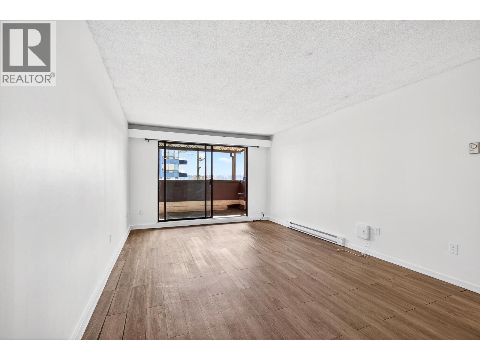 108 45 Fourth Street, New Westminster, British Columbia  V3L 5H7 - Photo 5 - R3109299