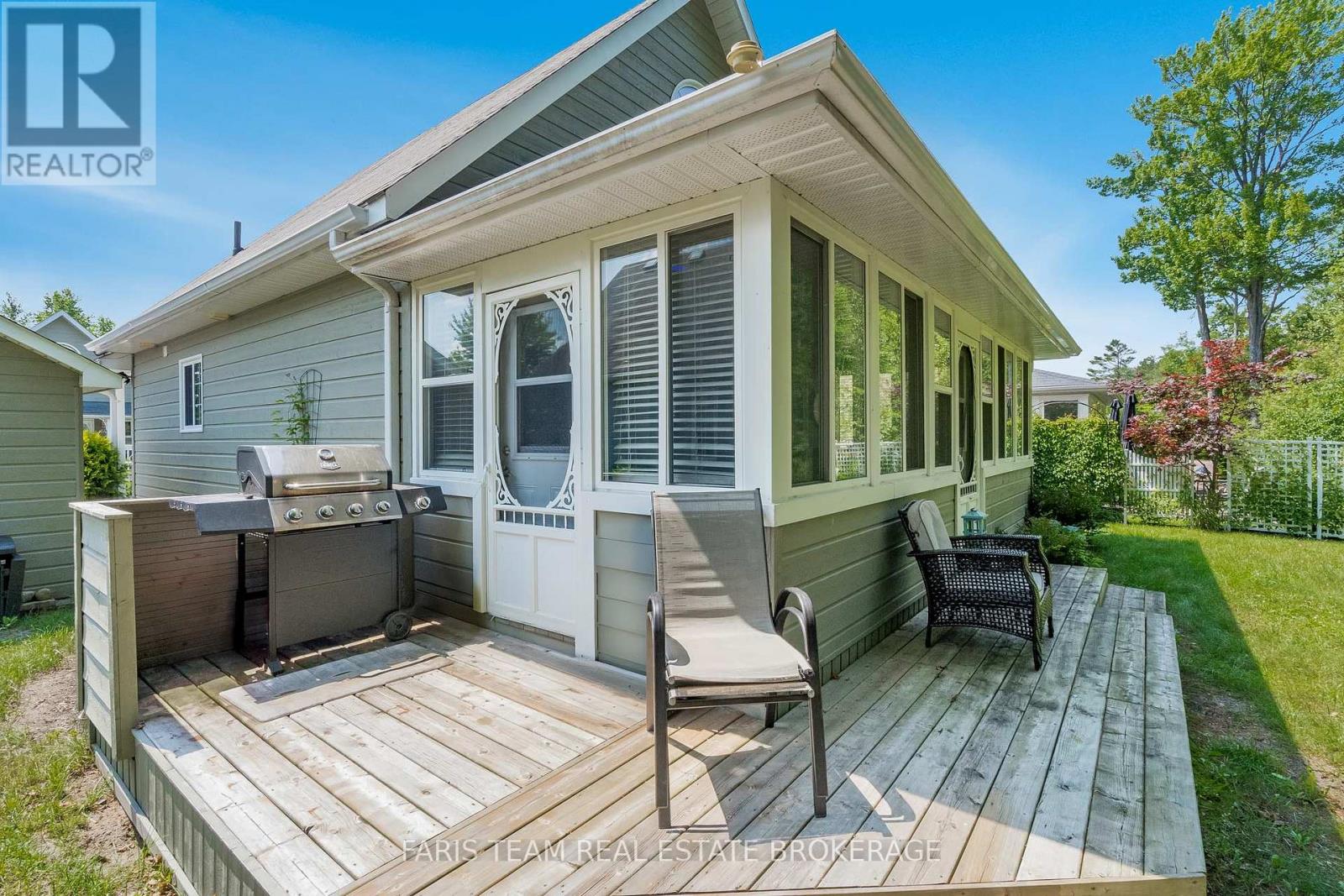 65 Madawaska Trail, Wasaga Beach, Ontario  L9Z 1X7 - Photo 29 - S12824184