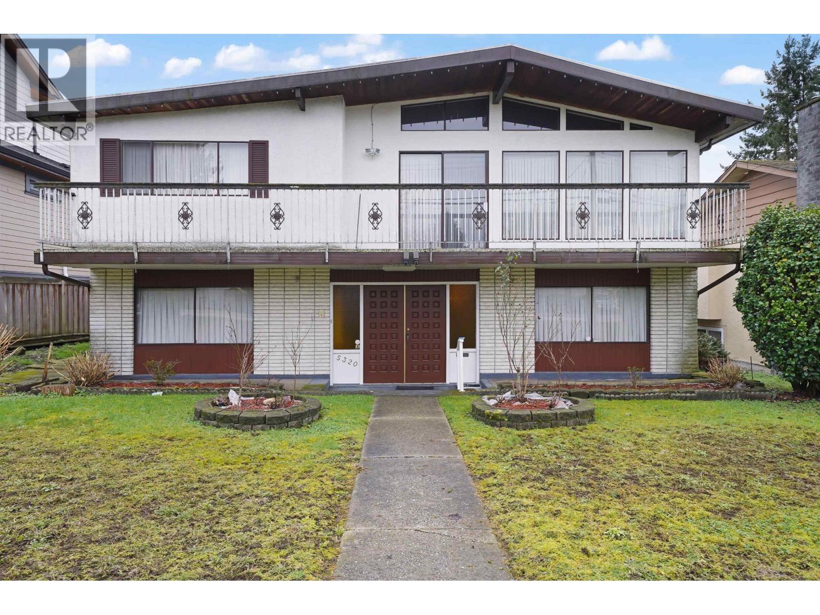 5320 Spruce Street, Burnaby, British Columbia  V5G 1Y6 - Photo 3 - R3109297