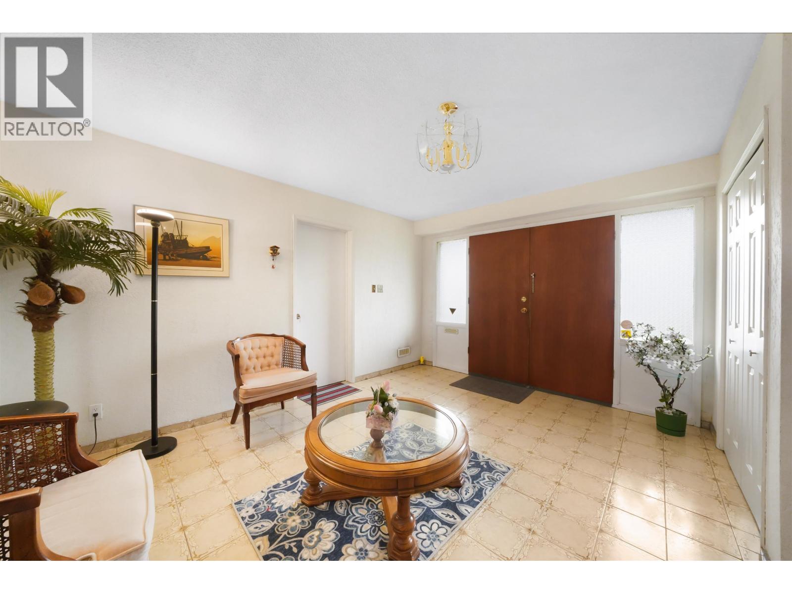 5320 Spruce Street, Burnaby, British Columbia  V5G 1Y6 - Photo 5 - R3109297