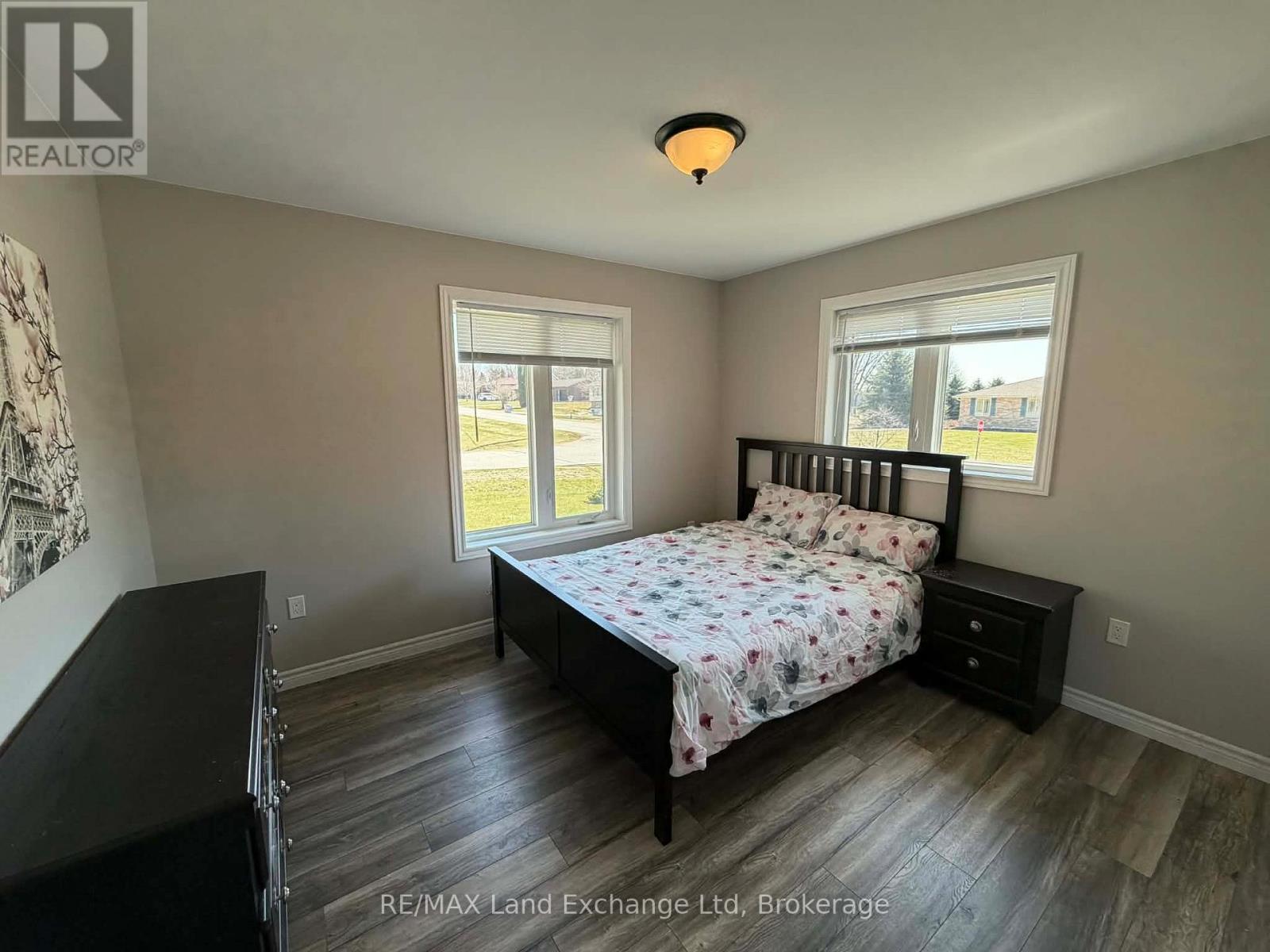 42 John Street, Morris Turnberry, Ontario  N0G 1E0 - Photo 17 - X12978856