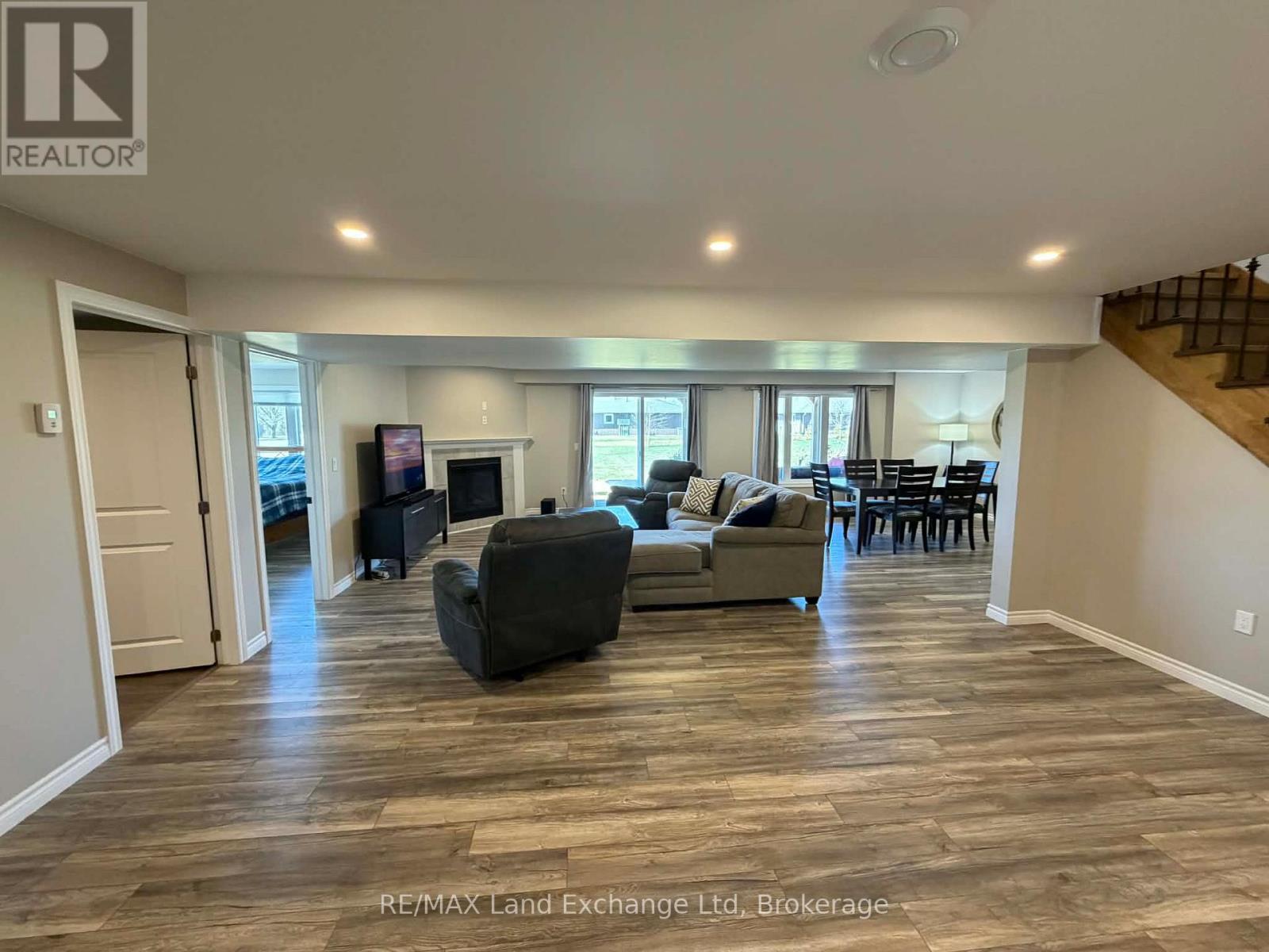 42 John Street, Morris Turnberry, Ontario  N0G 1E0 - Photo 20 - X12978856