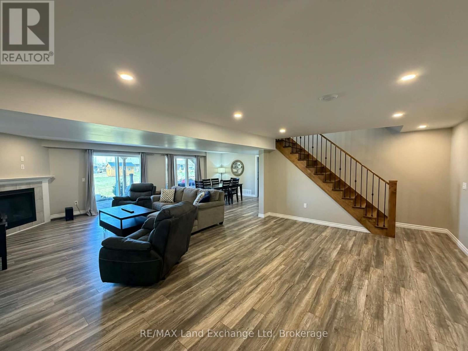 42 John Street, Morris Turnberry, Ontario  N0G 1E0 - Photo 21 - X12978856