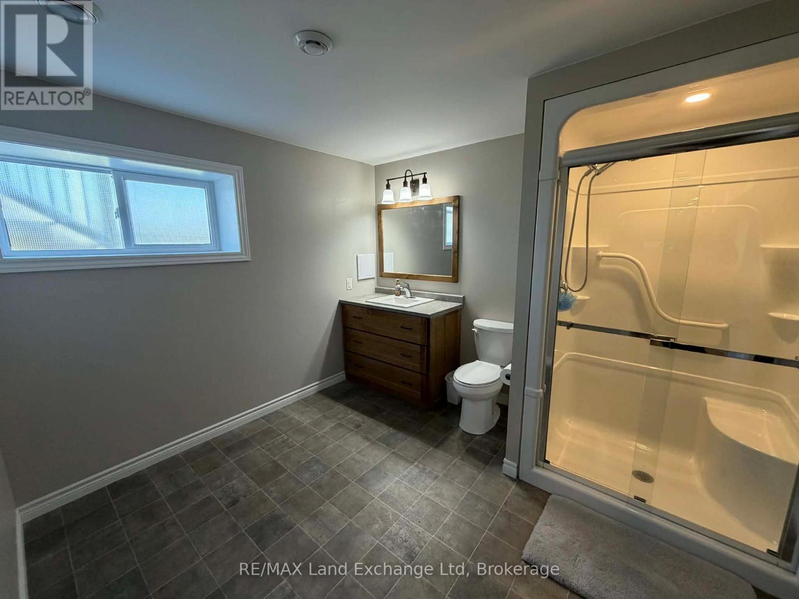 42 John Street, Morris Turnberry, Ontario  N0G 1E0 - Photo 28 - X12978856