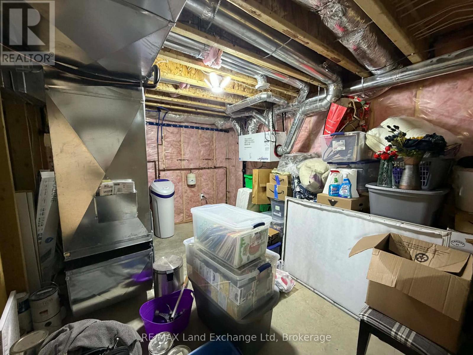 42 John Street, Morris Turnberry, Ontario  N0G 1E0 - Photo 30 - X12978856