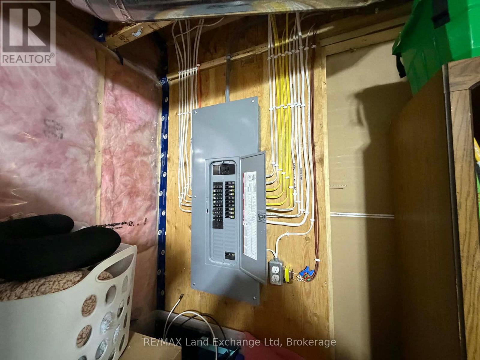 42 John Street, Morris Turnberry, Ontario  N0G 1E0 - Photo 32 - X12978856