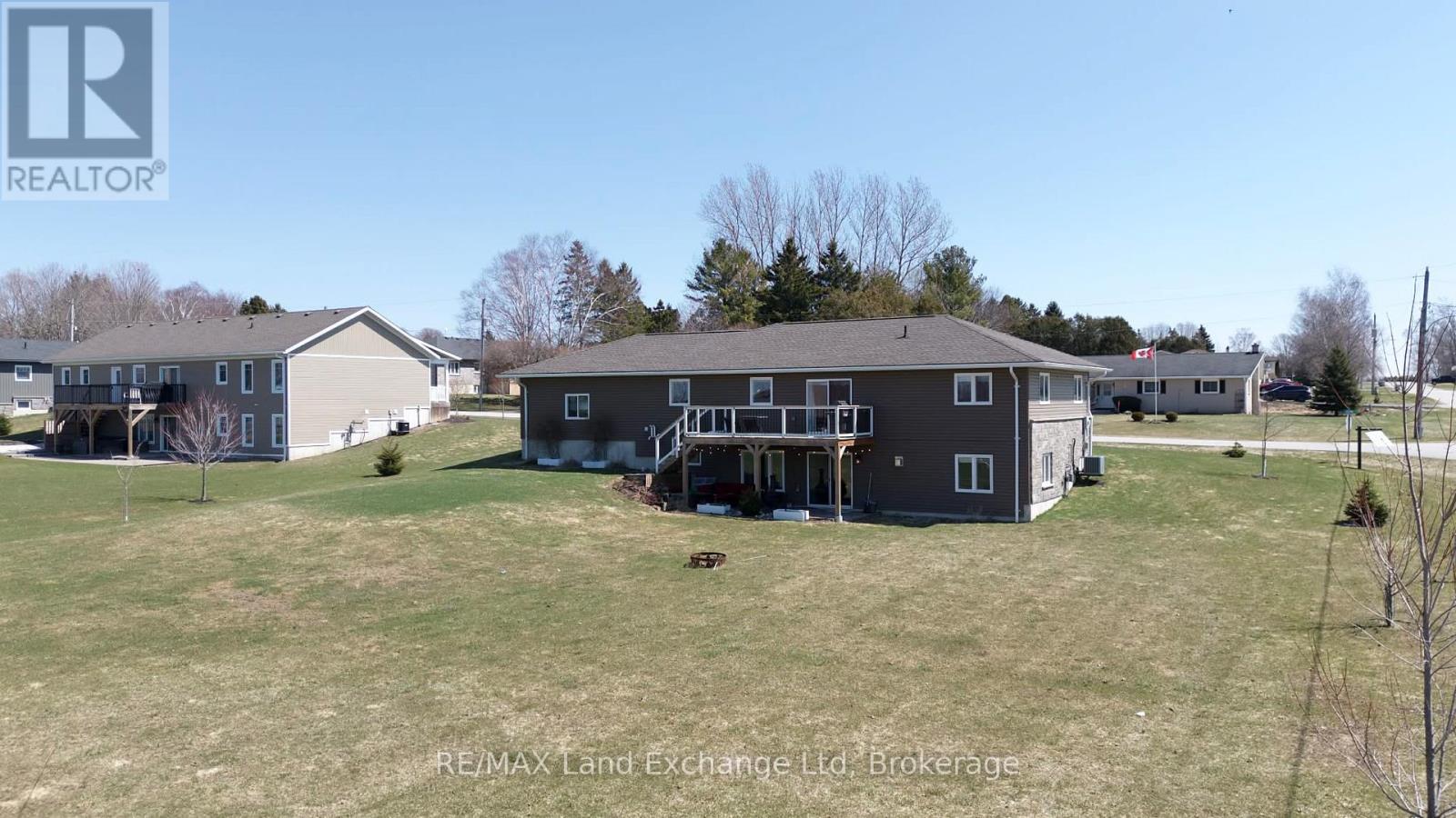 42 John Street, Morris Turnberry, Ontario  N0G 1E0 - Photo 34 - X12978856