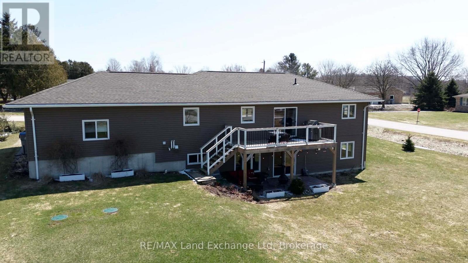 42 John Street, Morris Turnberry, Ontario  N0G 1E0 - Photo 38 - X12978856