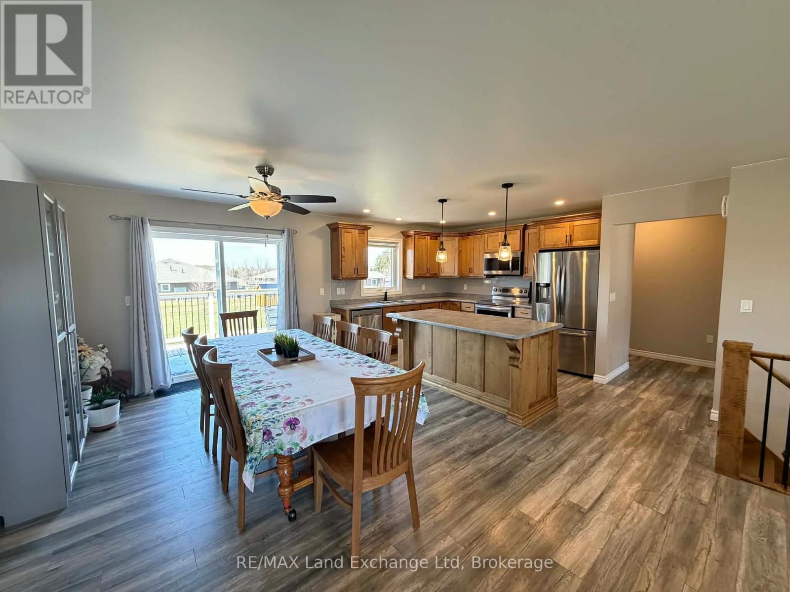 42 John Street, Morris Turnberry, Ontario  N0G 1E0 - Photo 6 - X12978856