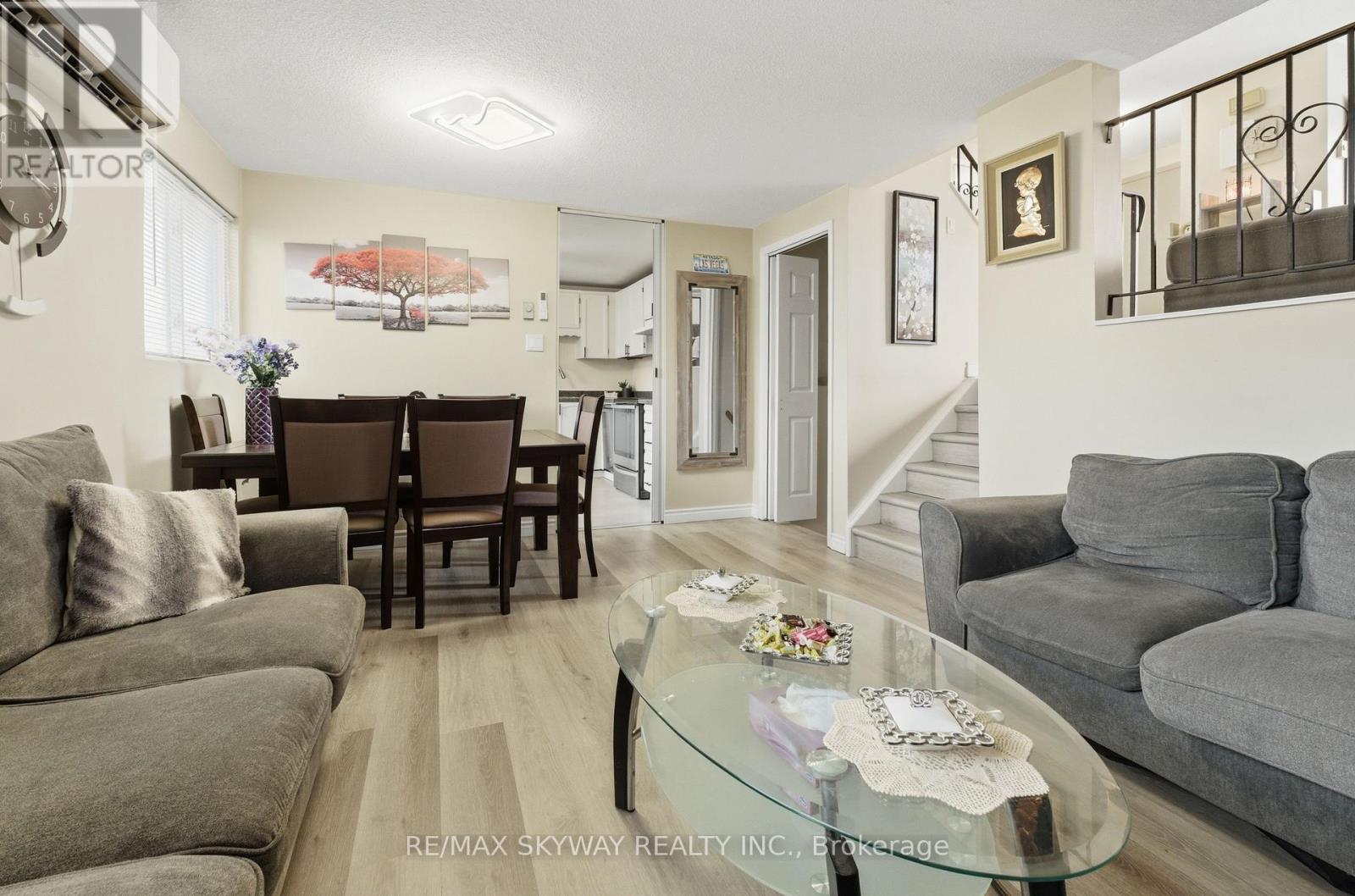 711 Hillview Road, Cambridge, Ontario  N3H 5C2 - Photo 7 - X12978328