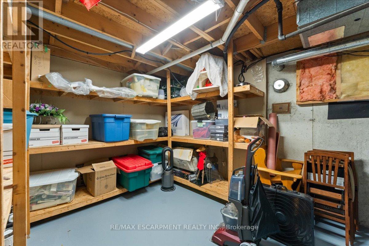 284 Delancey Boulevard, Hamilton, Ontario  L9B 1Y9 - Photo 42 - X12975872