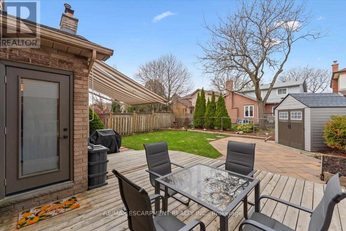 284 Delancey Boulevard, Hamilton, Ontario  L9B 1Y9 - Photo 44 - X12975872