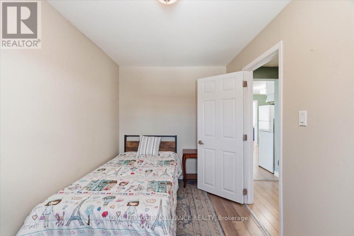 14 Ramsay Avenue, Quinte West, Ontario  K8V 2P5 - Photo 29 - X12978874