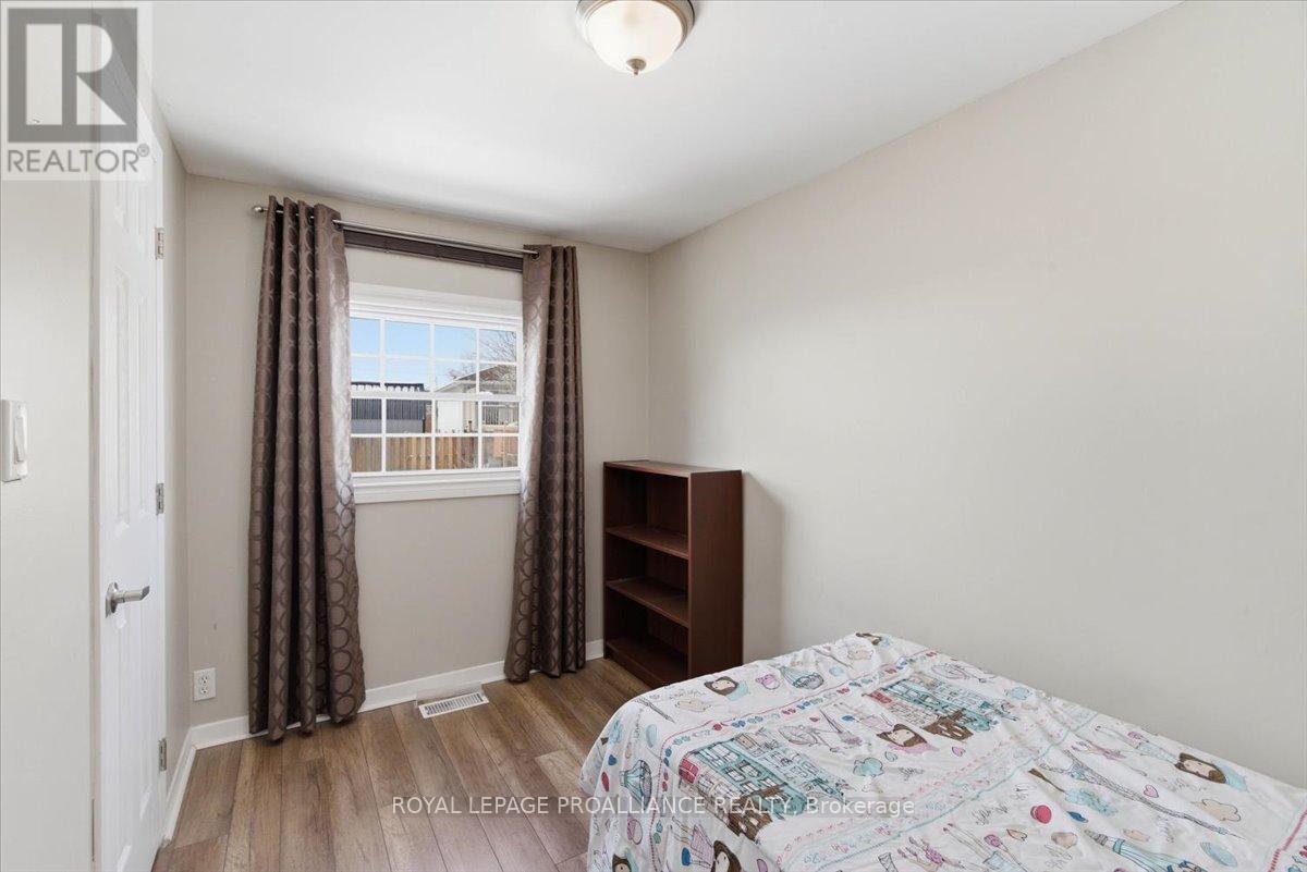 14 Ramsay Avenue, Quinte West, Ontario  K8V 2P5 - Photo 30 - X12978874