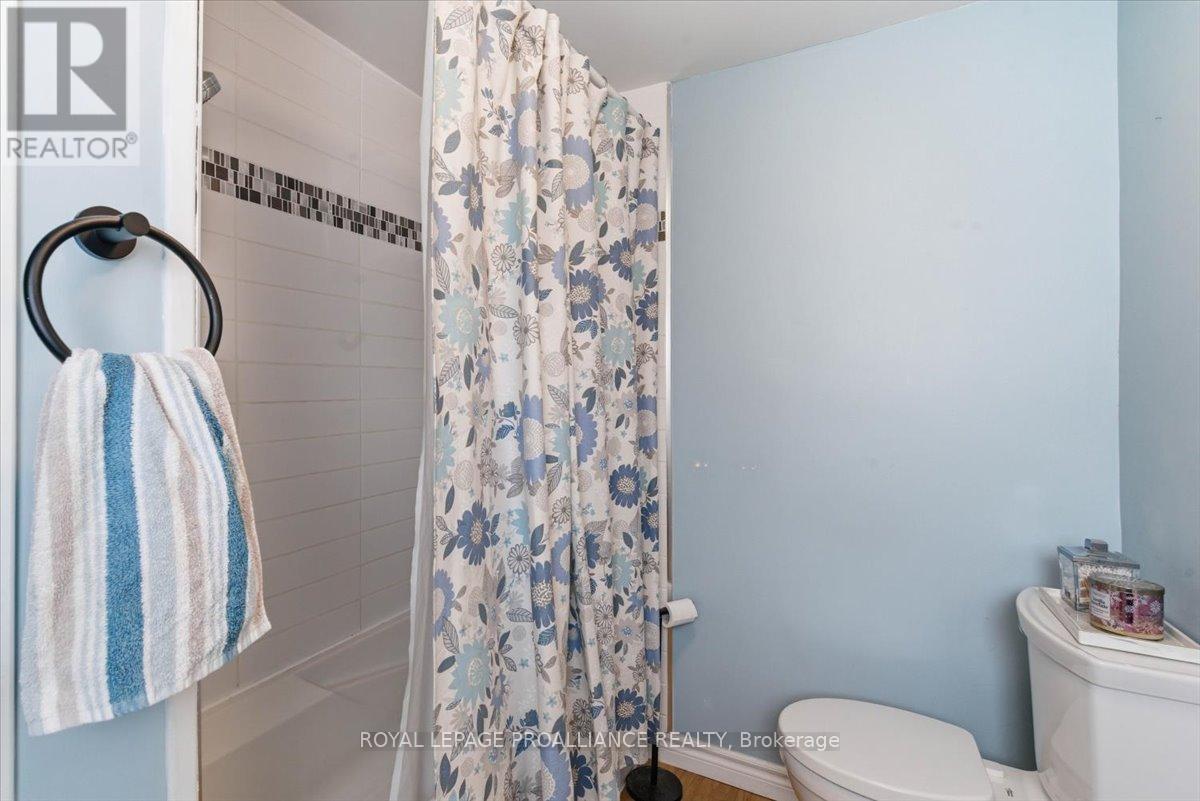 14 Ramsay Avenue, Quinte West, Ontario  K8V 2P5 - Photo 34 - X12978874