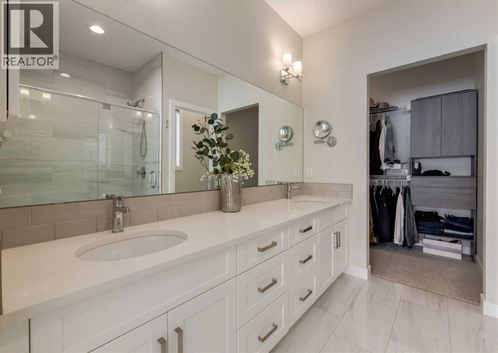 60 Crestbrook View Sw, Calgary, Alberta  T3L 6G7 - Photo 23 - A2295774